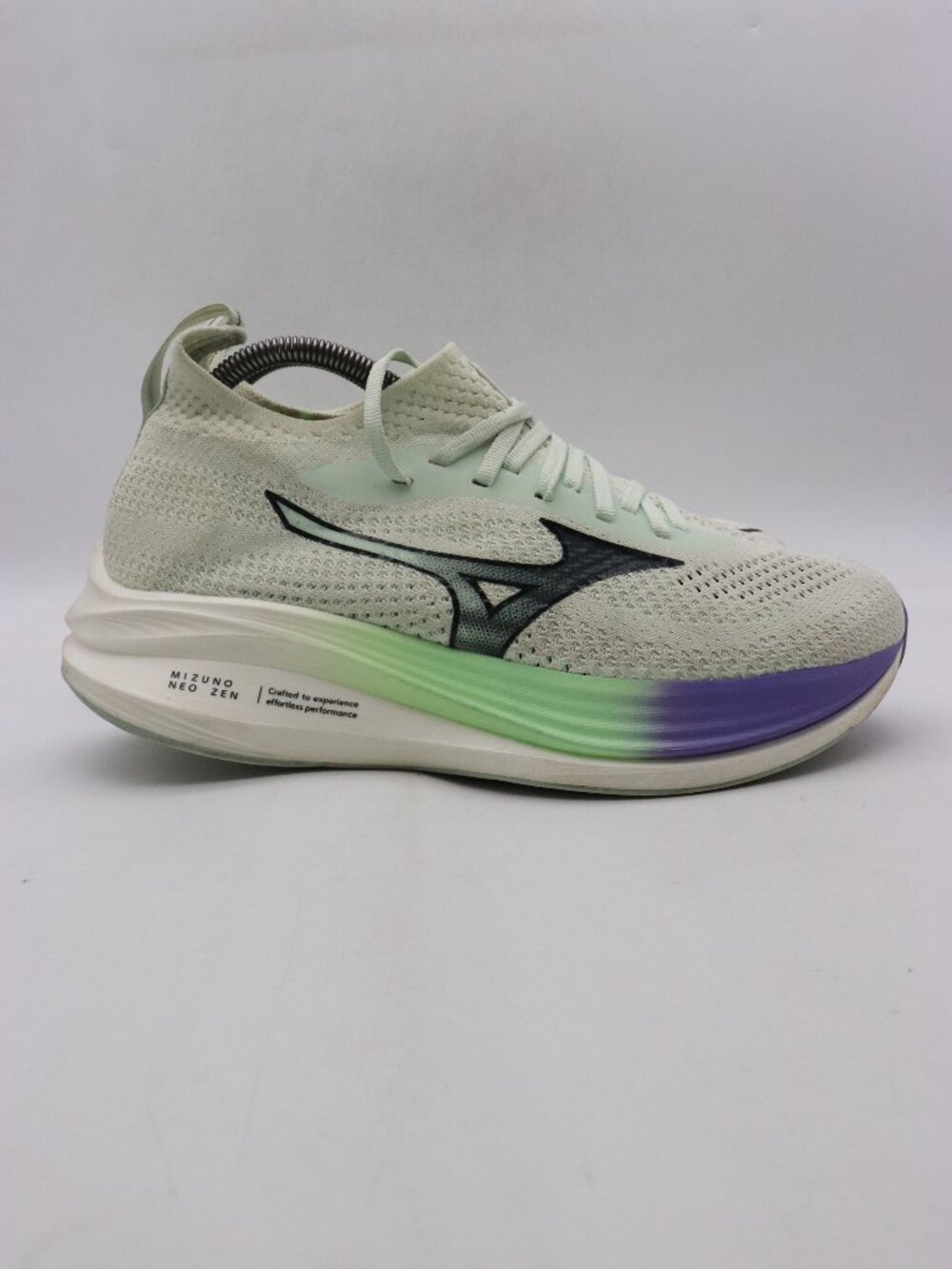 Mizuno Neo Zen Women's Size 10 White Green Athletic Road Running Shoes Sneakers
